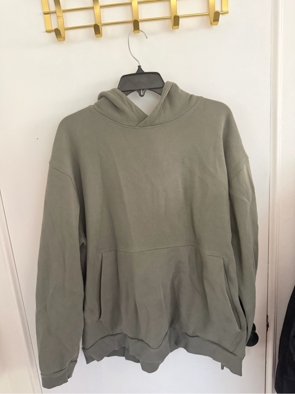 lululemon athletica Men's Olive Crewneck Hoodie